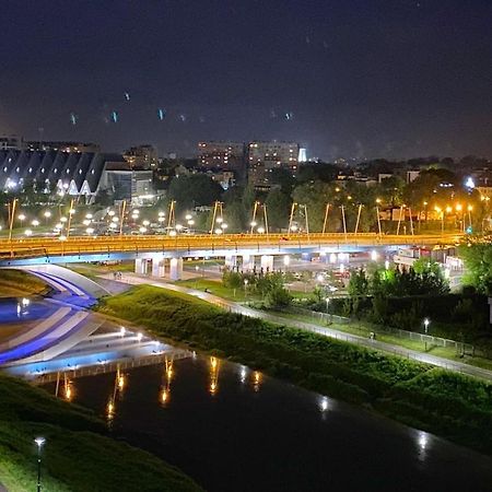 Capital Towers - Apartament Modern Z Widokiem Na Rzeke Rzeszów Eksteriør bilde