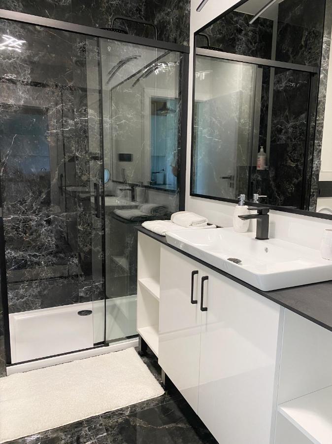 Capital Towers - Apartament Modern Z Widokiem Na Rzeke Rzeszów Eksteriør bilde