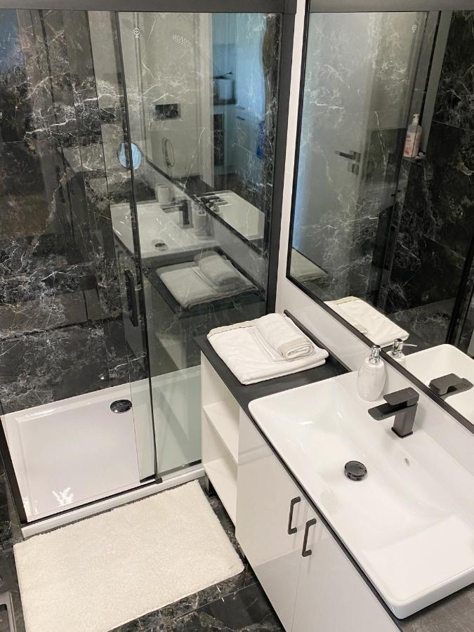 Capital Towers - Apartament Modern Z Widokiem Na Rzeke Rzeszów Eksteriør bilde